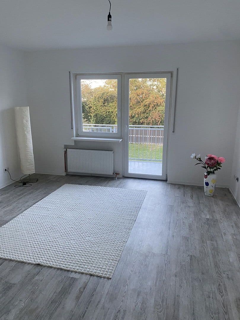 Prodej domu 210 m², pozemek 402 m², Gau-Bischofsheim, Porýní-Falc Prodej domu 210 m², pozemek 402 m², Gau-Bischofsheim, Porýní-Falc