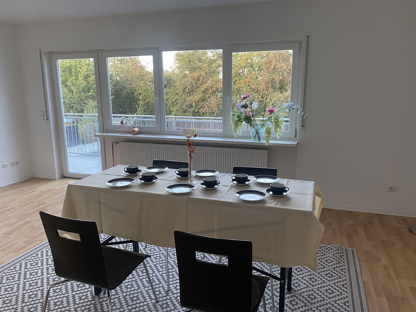 Prodej domu 210 m², pozemek 402 m², Gau-Bischofsheim, Porýní-Falc Prodej domu 210 m², pozemek 402 m², Gau-Bischofsheim, Porýní-Falc