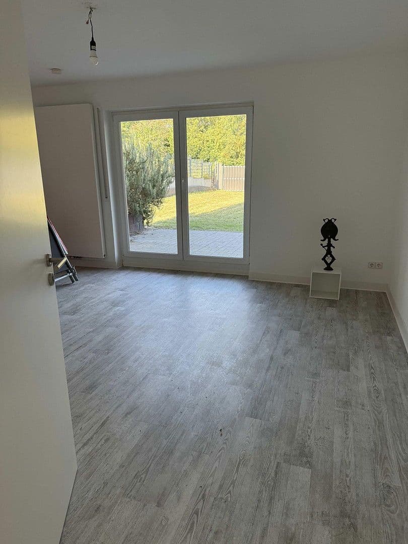 Prodej domu 210 m², pozemek 402 m², Gau-Bischofsheim, Porýní-Falc Prodej domu 210 m², pozemek 402 m², Gau-Bischofsheim, Porýní-Falc