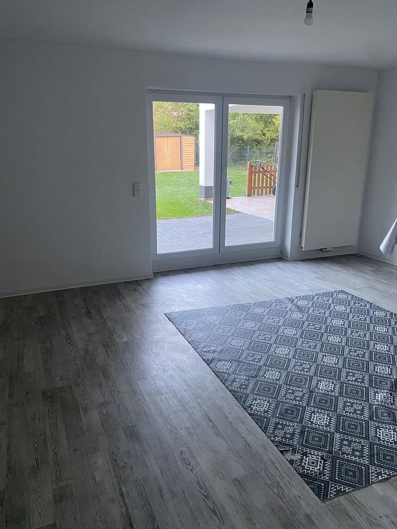 Prodej domu 210 m², pozemek 402 m², Gau-Bischofsheim, Porýní-Falc Prodej domu 210 m², pozemek 402 m², Gau-Bischofsheim, Porýní-Falc