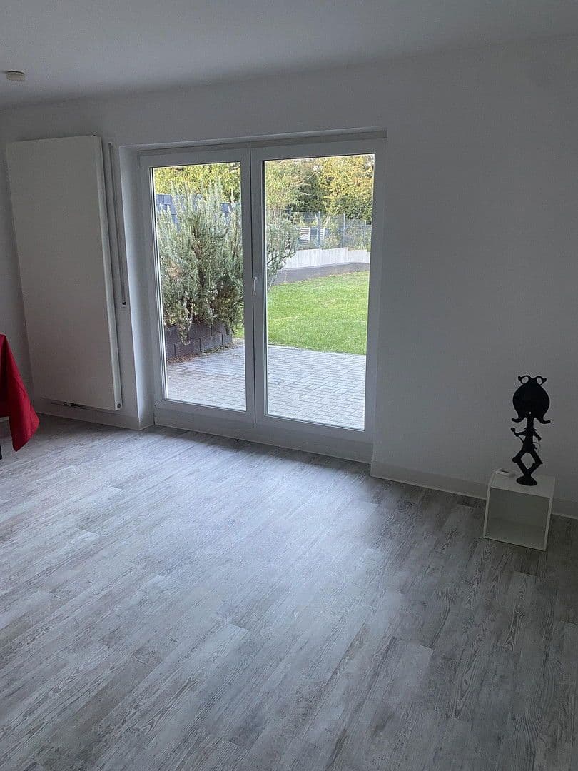 Prodej domu 210 m², pozemek 402 m², Gau-Bischofsheim, Porýní-Falc Prodej domu 210 m², pozemek 402 m², Gau-Bischofsheim, Porýní-Falc