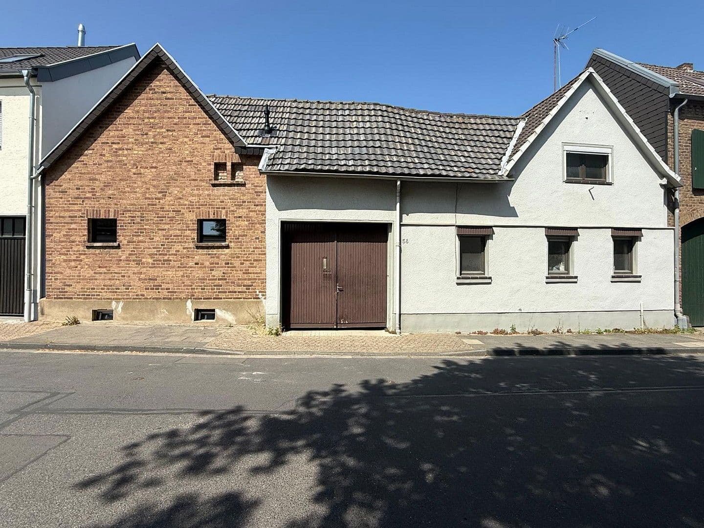 Prodej domu 145 m², pozemek 1.605 m², Bornheim, Severní Porýní-Vestfálsko Prodej domu 145 m², pozemek 1.605 m², Bornheim, Severní Porýní-Vestfálsko
