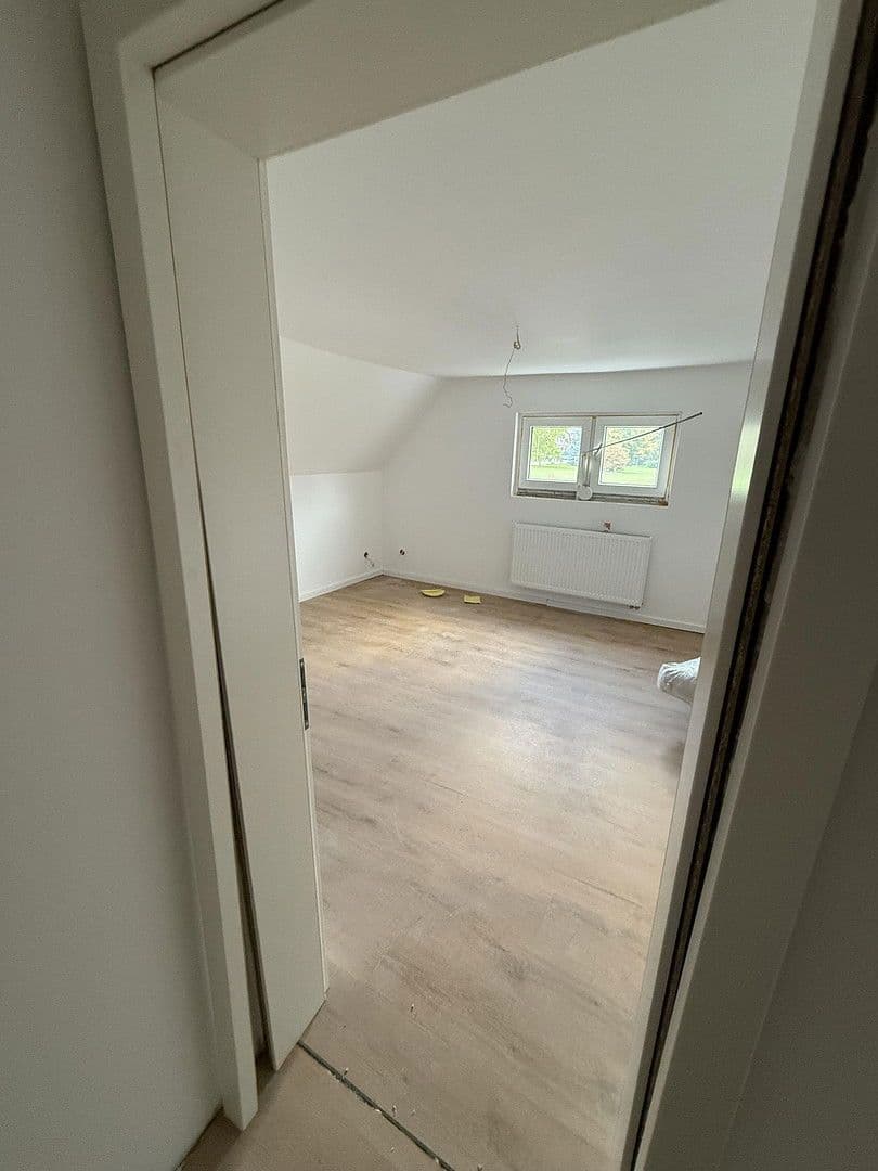 Prodej domu 145 m², pozemek 1.605 m², Bornheim, Severní Porýní-Vestfálsko Prodej domu 145 m², pozemek 1.605 m², Bornheim, Severní Porýní-Vestfálsko