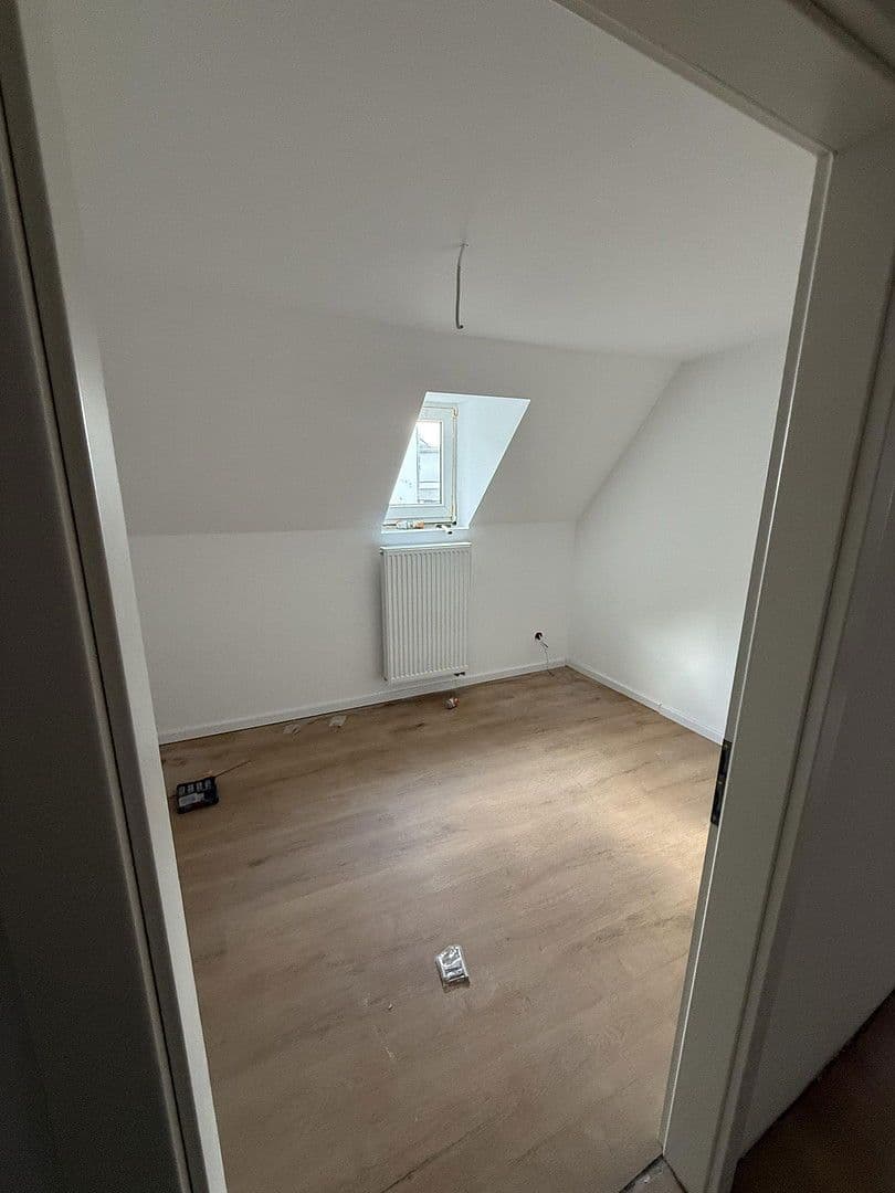 Prodej domu 145 m², pozemek 1.605 m², Bornheim, Severní Porýní-Vestfálsko Prodej domu 145 m², pozemek 1.605 m², Bornheim, Severní Porýní-Vestfálsko