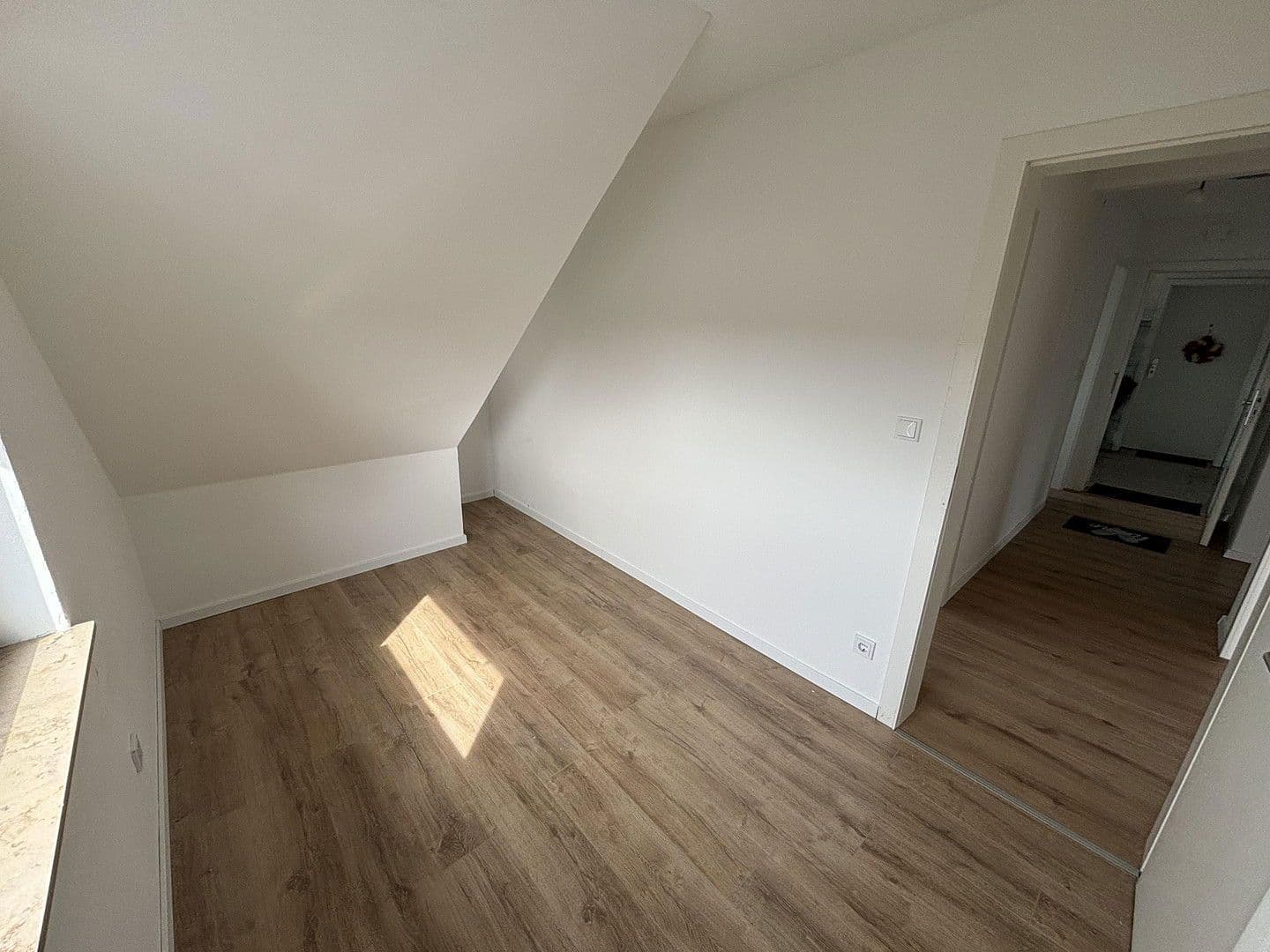 Pronájem bytu 3+1 73 m², Am Kucksberg 2, Waldbröl, Severní Porýní-Vestfálsko Pronájem bytu 3+1 73 m², Am Kucksberg 2, Waldbröl, Severní Porýní-Vestfálsko
