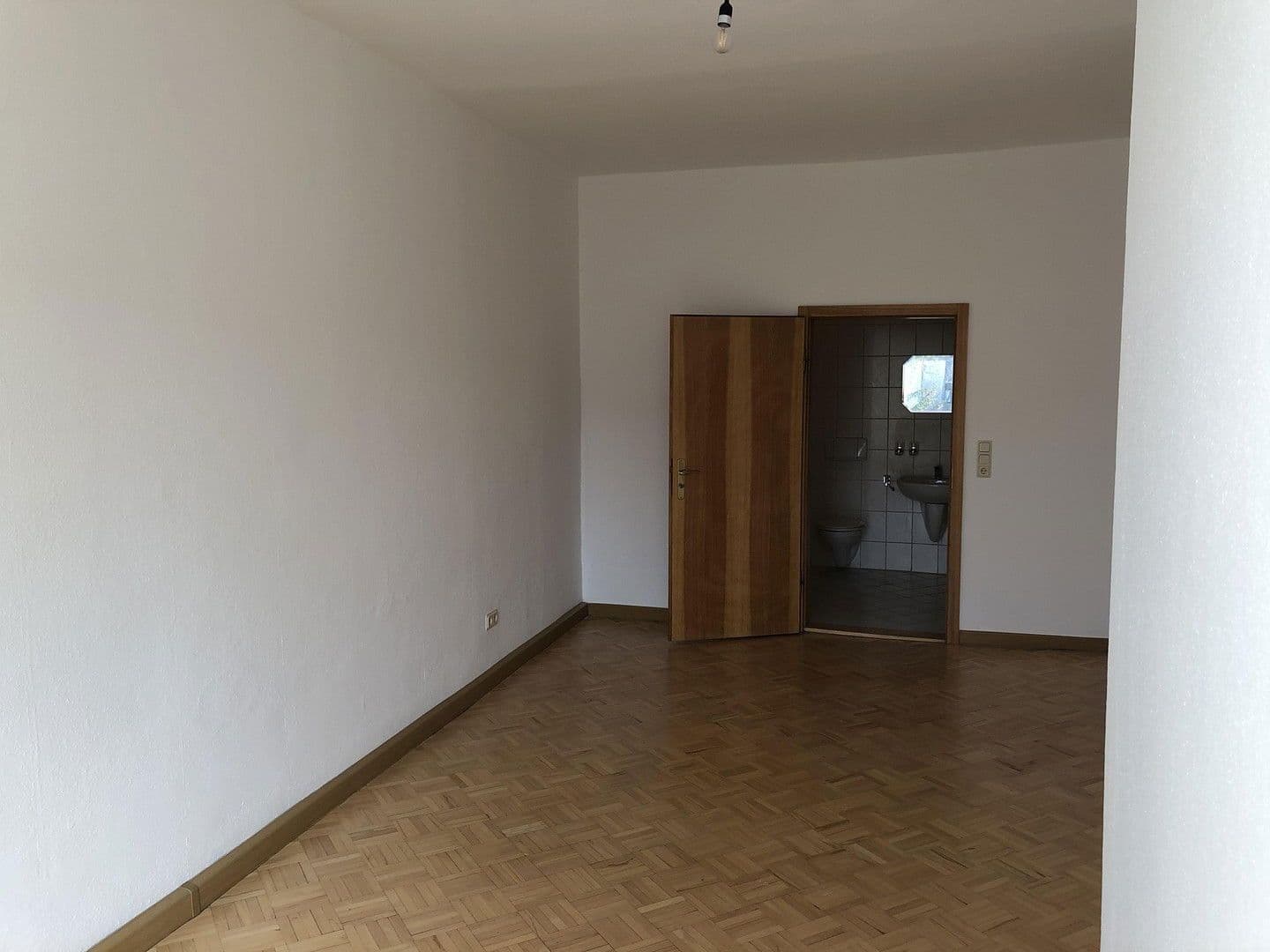 Pronájem bytu 4+1 103 m², Poststraße 10, Freiberg, Sasko Pronájem bytu 4+1 103 m², Poststraße 10, Freiberg, Sasko