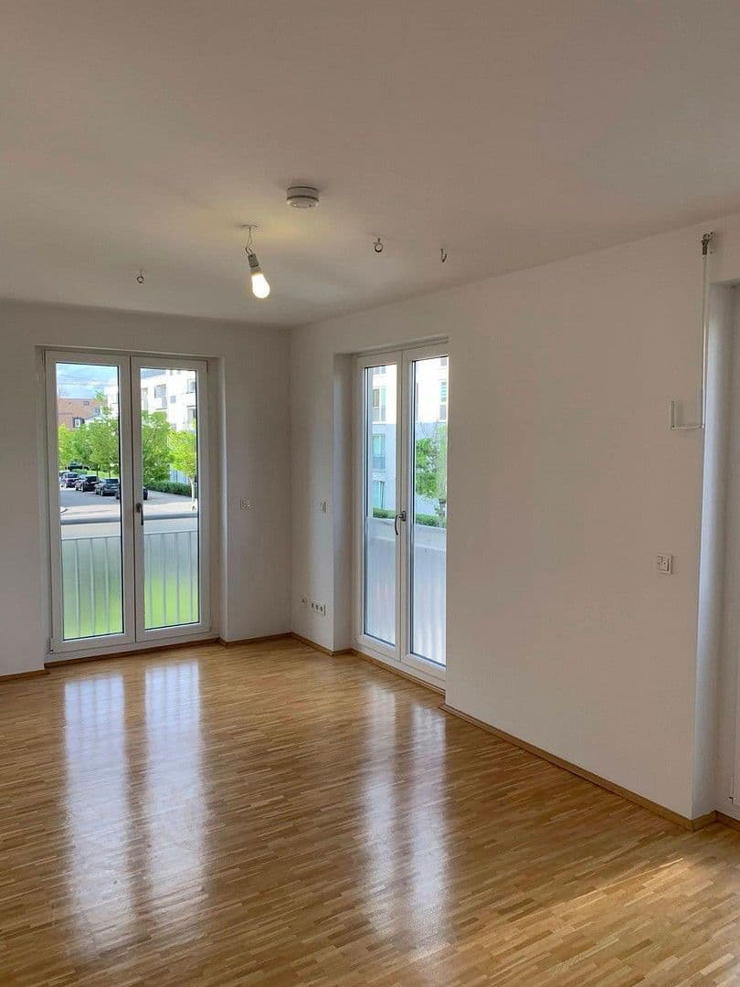 Pronájem bytu 3+1 100 m², Margit-Schramm-Straße 8,, München, Bavorsko Pronájem bytu 3+1 100 m², Margit-Schramm-Straße 8,, München, Bavorsko