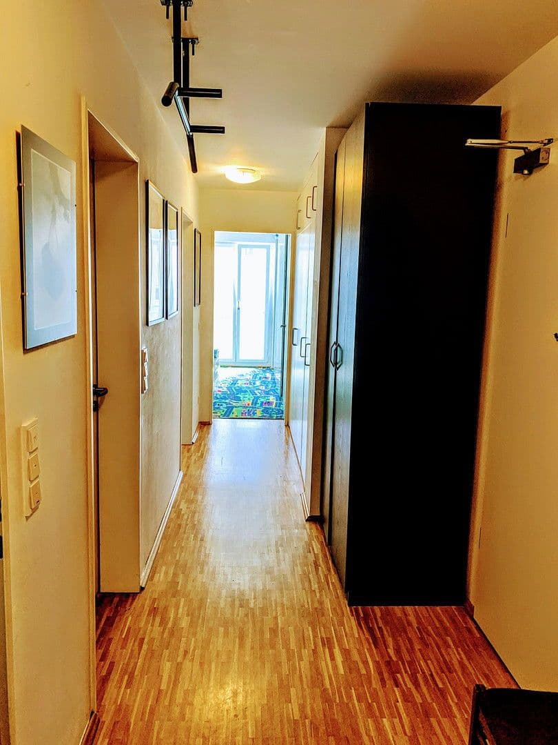 Pronájem bytu 3+1 100 m², Margit-Schramm-Straße 8,, München, Bavorsko Pronájem bytu 3+1 100 m², Margit-Schramm-Straße 8,, München, Bavorsko