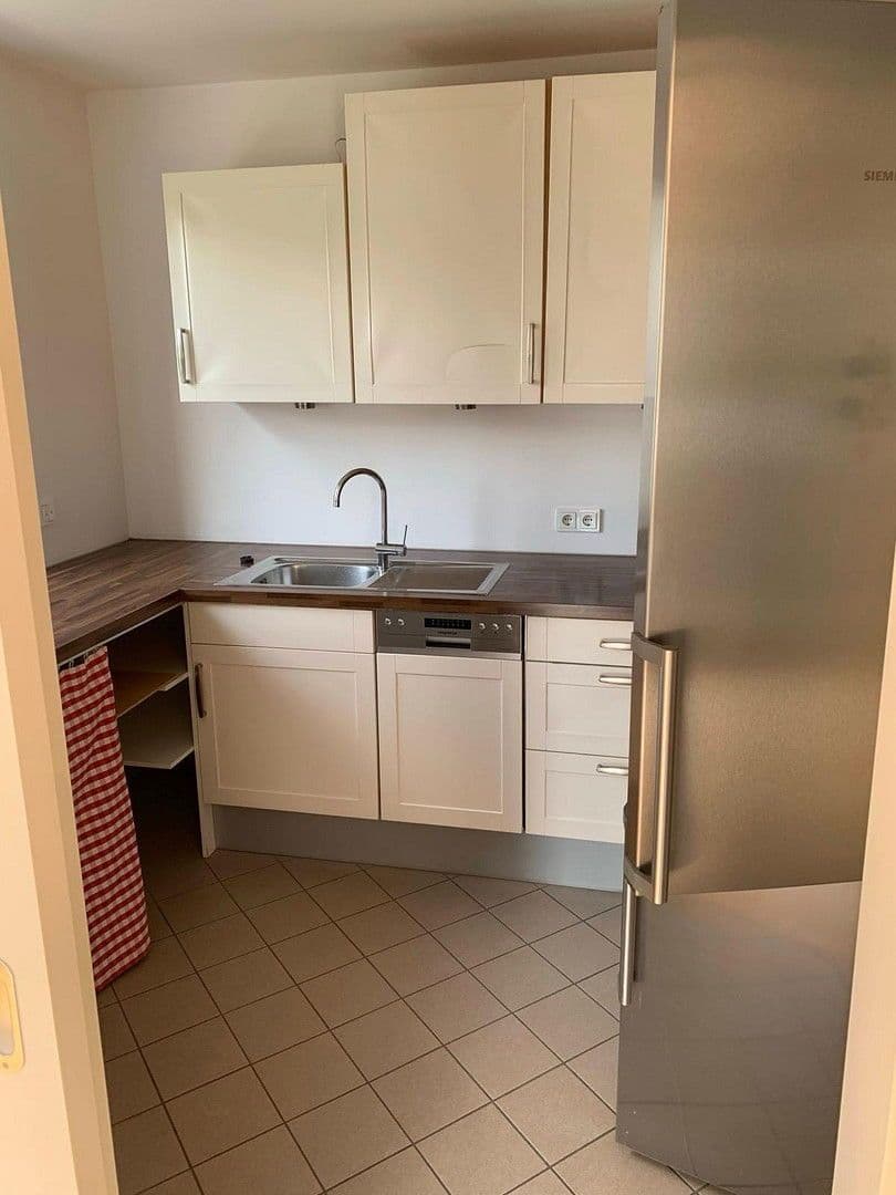 Pronájem bytu 3+1 100 m², Margit-Schramm-Straße 8,, München, Bavorsko Pronájem bytu 3+1 100 m², Margit-Schramm-Straße 8,, München, Bavorsko