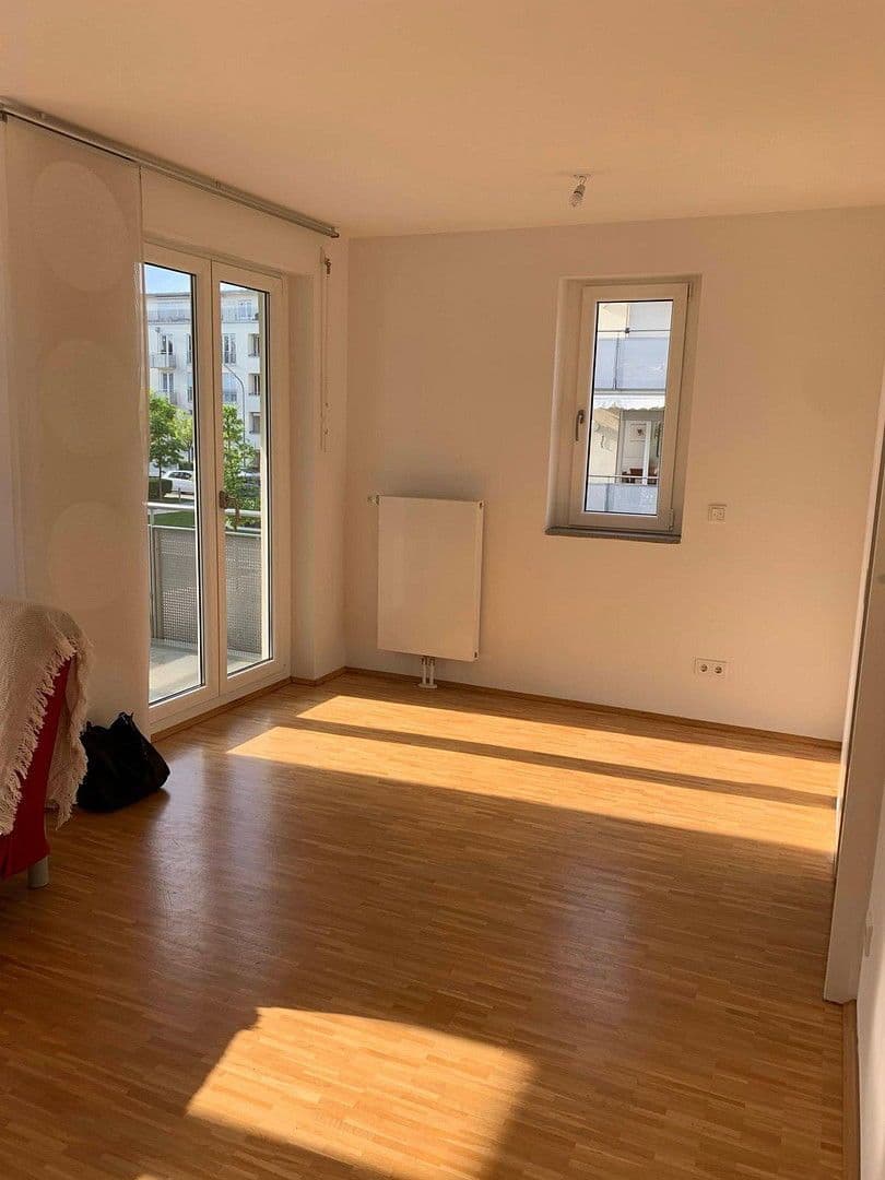 Pronájem bytu 3+1 100 m², Margit-Schramm-Straße 8,, München, Bavorsko Pronájem bytu 3+1 100 m², Margit-Schramm-Straße 8,, München, Bavorsko