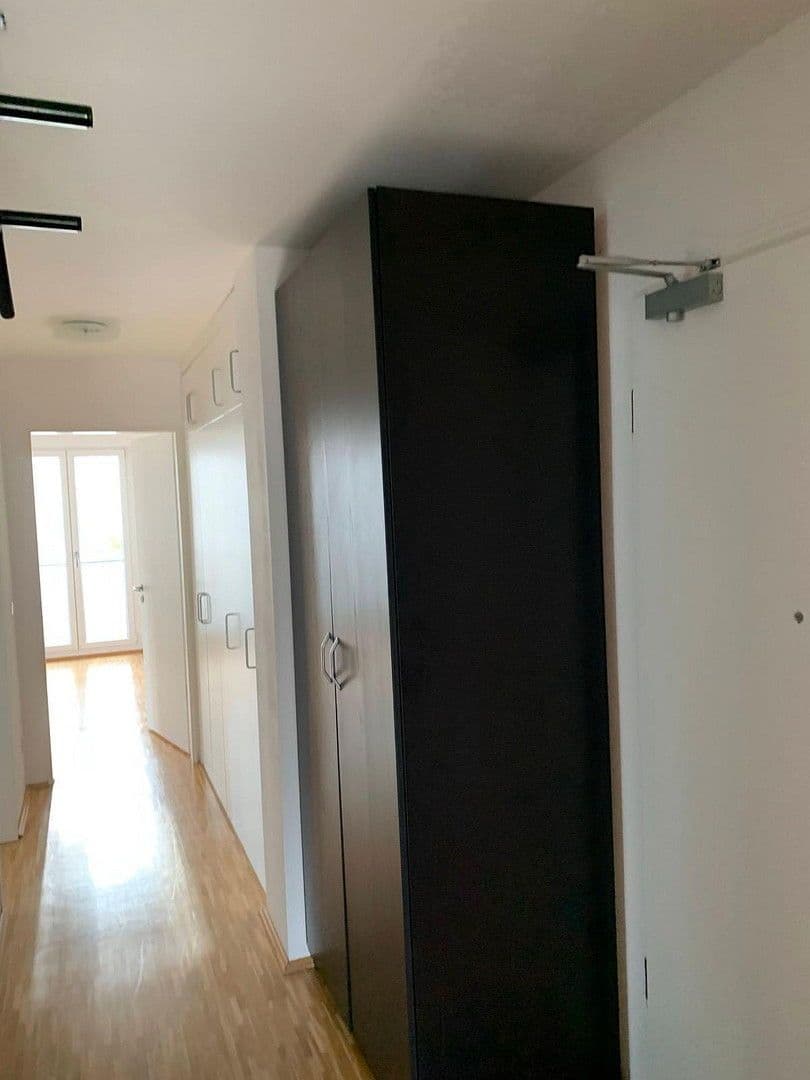 Pronájem bytu 3+1 100 m², Margit-Schramm-Straße 8,, München, Bavorsko Pronájem bytu 3+1 100 m², Margit-Schramm-Straße 8,, München, Bavorsko