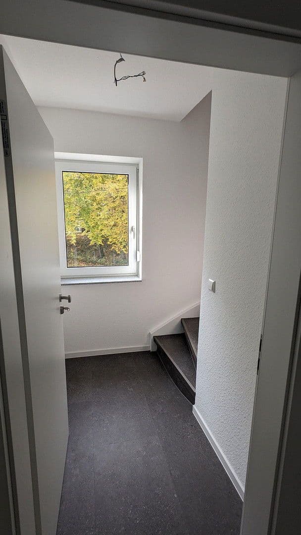 Pronájem bytu 2+1 50 m², Stuttgart, Bádensko-Württembersko Pronájem bytu 2+1 50 m², Stuttgart, Bádensko-Württembersko