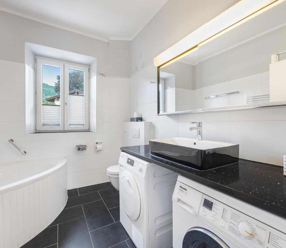 Prodej bytu 4+kk 176 m², Münchner Str. 55, Bad Wiessee, Bavorsko Prodej bytu 4+kk 176 m², Münchner Str. 55, Bad Wiessee, Bavorsko