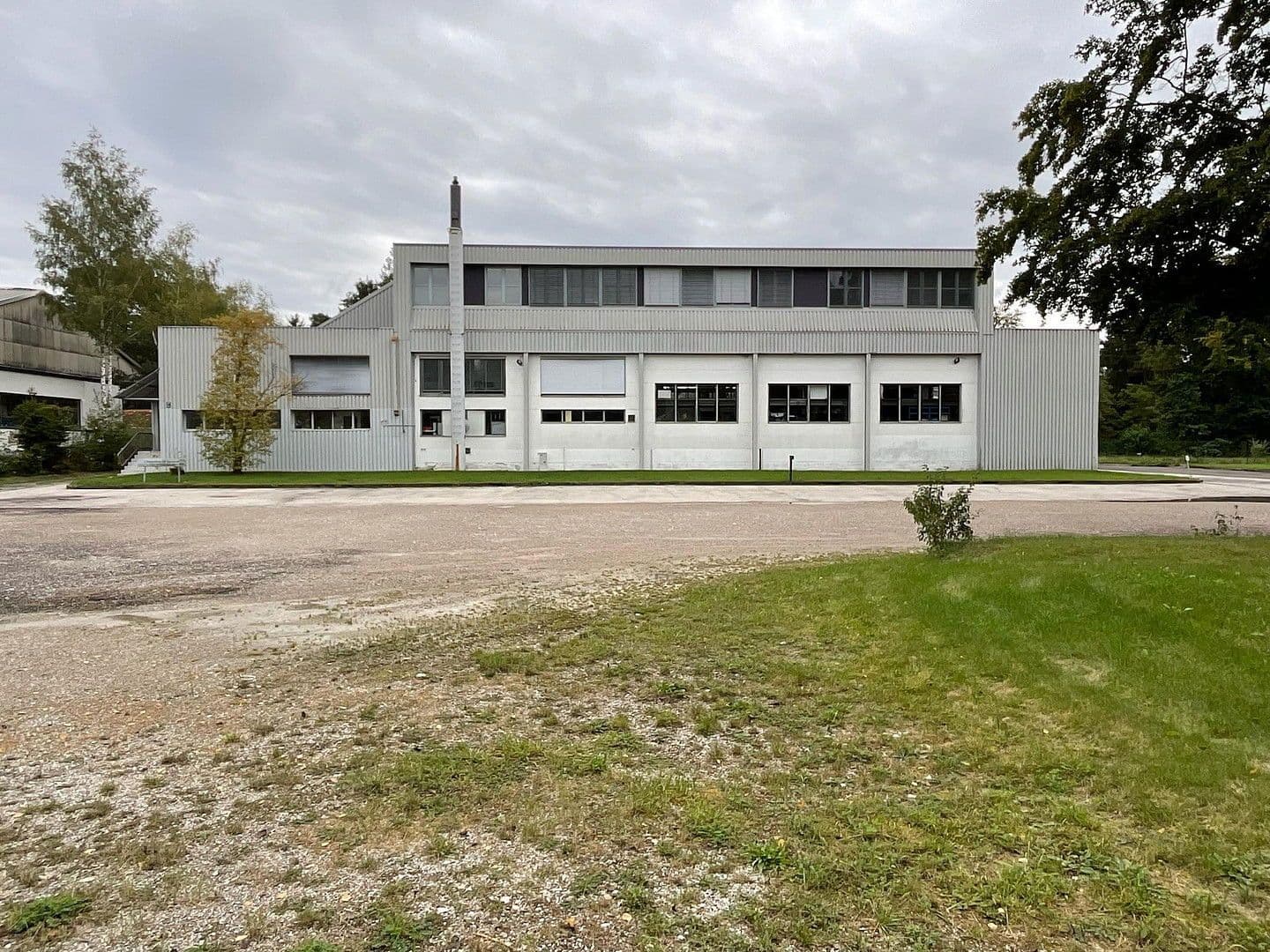 Pronájem nebytového prostoru 1.450 m², Geretsried, Bavorsko Pronájem nebytového prostoru 1.450 m², Geretsried, Bavorsko