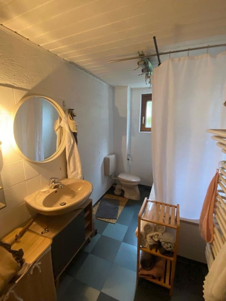 Pronájem bytu 4+1 126 m², Jestetten, Bádensko-Württembersko Pronájem bytu 4+1 126 m², Jestetten, Bádensko-Württembersko