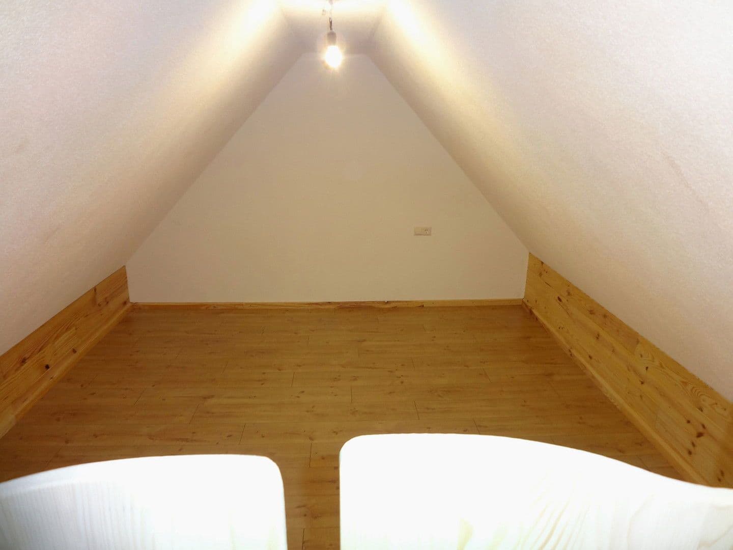 Pronájem bytu 3+kk 107 m², Loßburg, Bádensko-Württembersko Pronájem bytu 3+kk 107 m², Loßburg, Bádensko-Württembersko