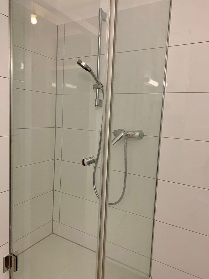 Pronájem bytu 1+1 50 m², Lübecker Str. 9, Köln Weiden, Severní Porýní-Vestfálsko Pronájem bytu 1+1 50 m², Lübecker Str. 9, Köln Weiden, Severní Porýní-Vestfálsko