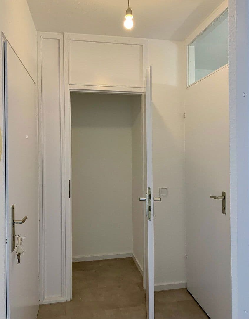 Pronájem bytu 1+1 50 m², Lübecker Str. 9, Köln Weiden, Severní Porýní-Vestfálsko Pronájem bytu 1+1 50 m², Lübecker Str. 9, Köln Weiden, Severní Porýní-Vestfálsko