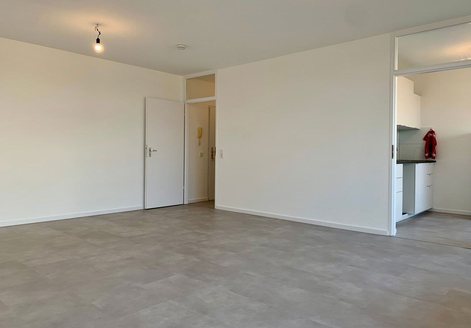 Pronájem bytu 1+1 50 m², Lübecker Str. 9, Köln Weiden, Severní Porýní-Vestfálsko Pronájem bytu 1+1 50 m², Lübecker Str. 9, Köln Weiden, Severní Porýní-Vestfálsko