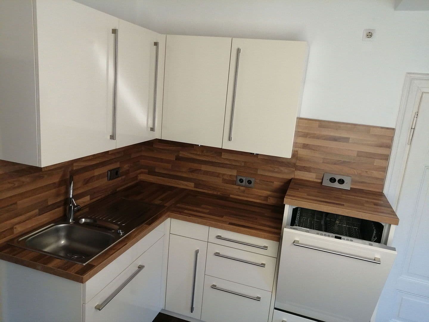 Pronájem bytu 3+1 100 m², Hauptstr. 35, Wettenberg, Hessen Pronájem bytu 3+1 100 m², Hauptstr. 35, Wettenberg, Hessen