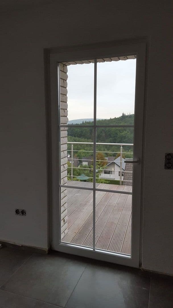 Pronájem bytu 5+1 95 m², Sonnenweg 21, Arnsberg, Severní Porýní-Vestfálsko Pronájem bytu 5+1 95 m², Sonnenweg 21, Arnsberg, Severní Porýní-Vestfálsko