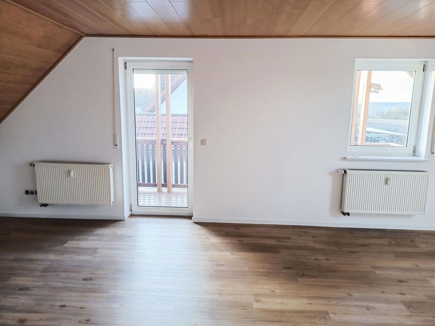 Pronájem bytu 2+1 72 m², Victor-von-Scheffel-Straße 38, Schlüsselfeld, Bavorsko Pronájem bytu 2+1 72 m², Victor-von-Scheffel-Straße 38, Schlüsselfeld, Bavorsko
