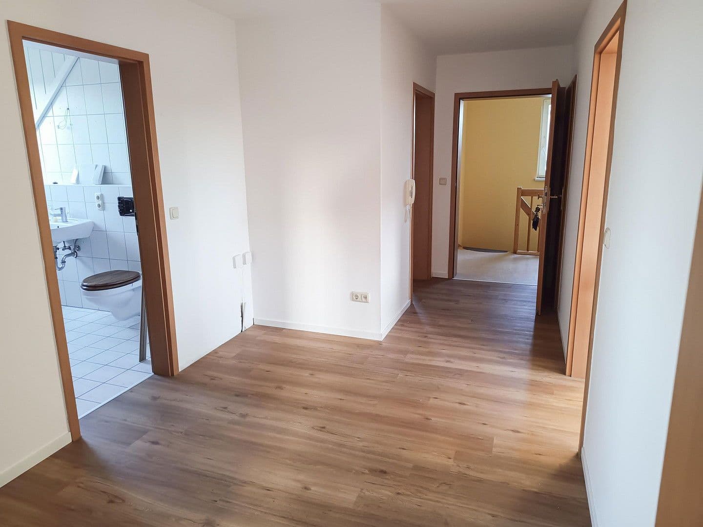 Pronájem bytu 2+1 72 m², Victor-von-Scheffel-Straße 38, Schlüsselfeld, Bavorsko Pronájem bytu 2+1 72 m², Victor-von-Scheffel-Straße 38, Schlüsselfeld, Bavorsko