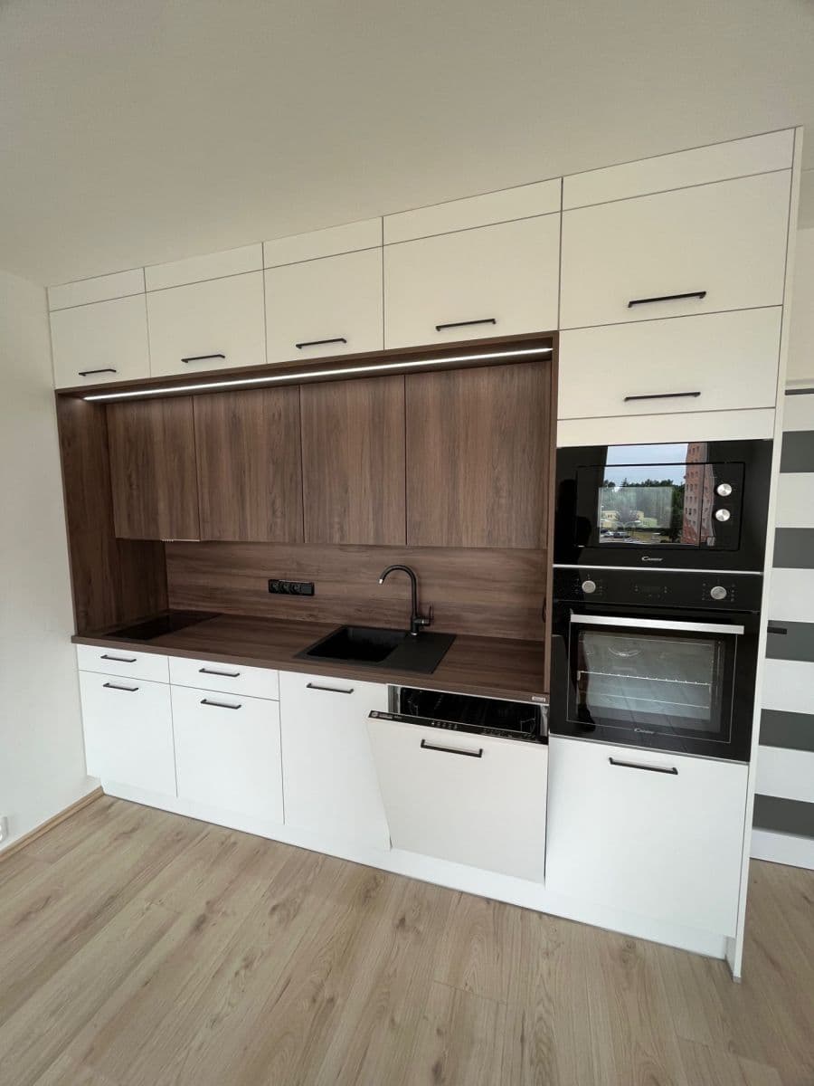 Pronájem bytu 1+kk 31 m², Brněnská, Plzeň, Plzeňský kraj Pronájem bytu 1+kk 31 m², Brněnská, Plzeň, Plzeňský kraj