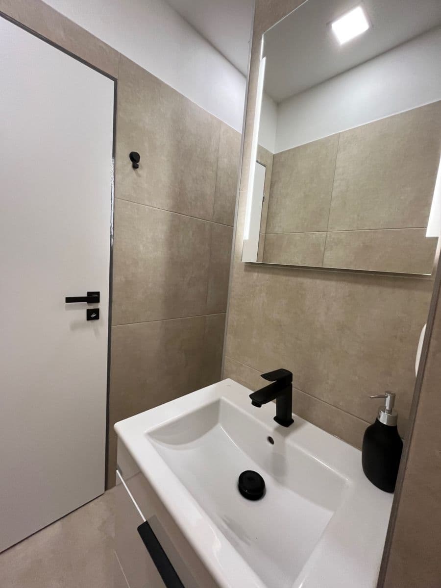 Pronájem bytu 1+kk 31 m², Brněnská, Plzeň, Plzeňský kraj Pronájem bytu 1+kk 31 m², Brněnská, Plzeň, Plzeňský kraj