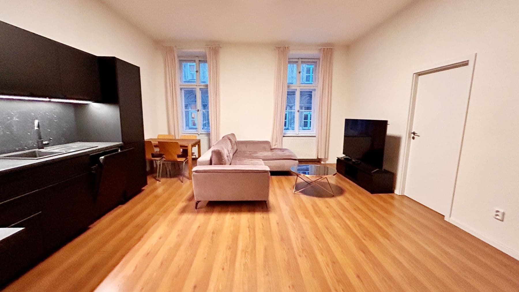 Pronájem bytu 2+kk 47 m², Vltavská, Praha, Praha Pronájem bytu 2+kk 47 m², Vltavská, Praha, Praha