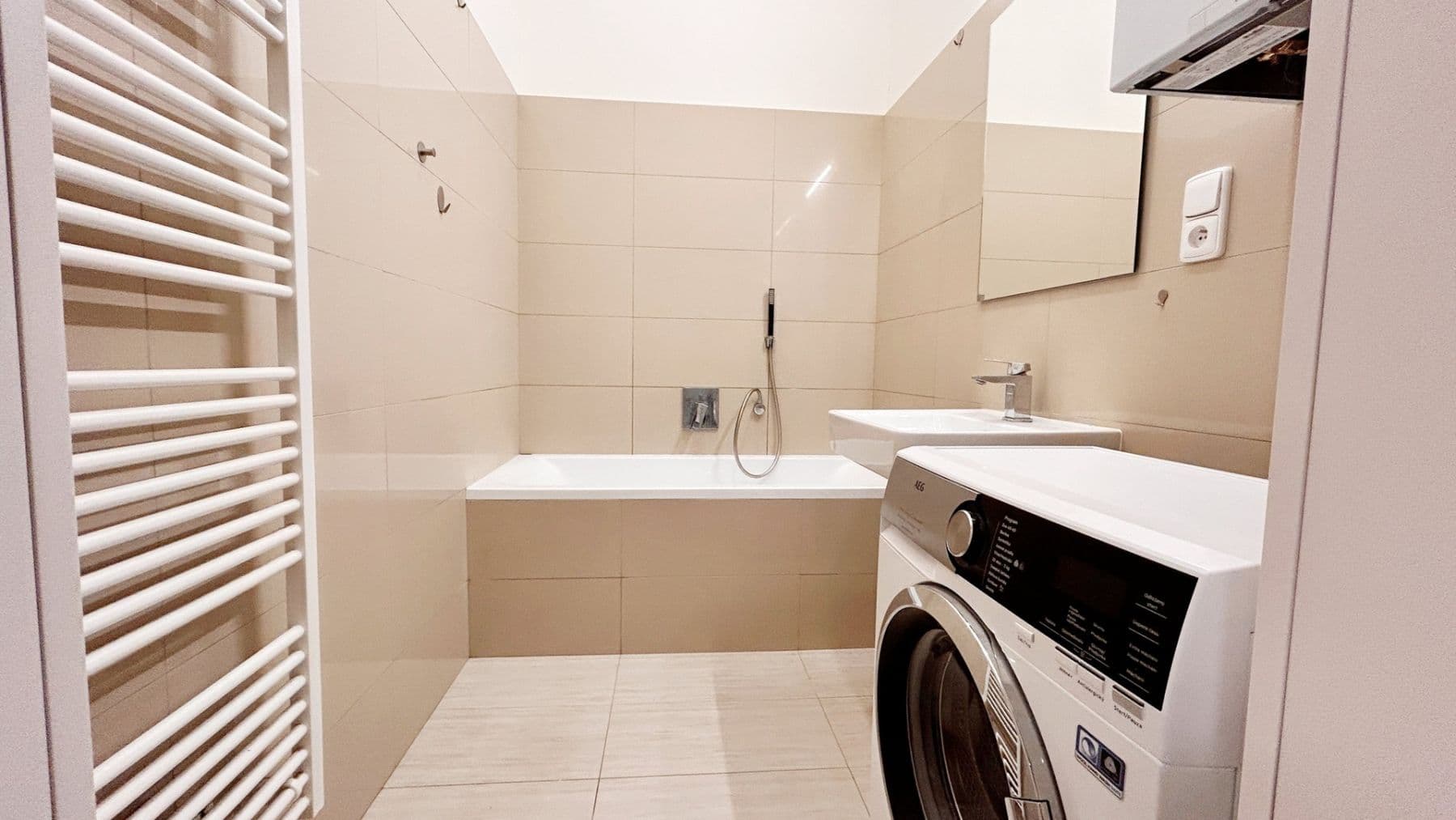 Pronájem bytu 2+kk 47 m², Vltavská, Praha, Praha Pronájem bytu 2+kk 47 m², Vltavská, Praha, Praha