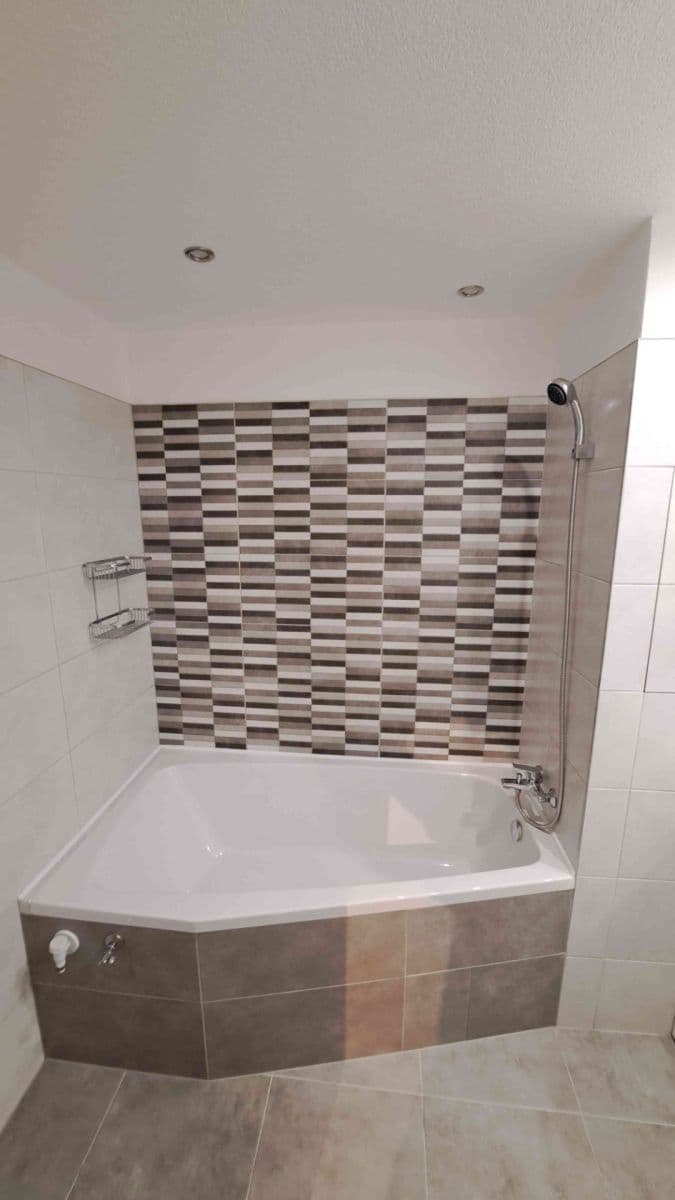 Pronájem bytu 3+1 75 m², Na Jílech, Česká Lípa, Liberecký kraj Pronájem bytu 3+1 75 m², Na Jílech, Česká Lípa, Liberecký kraj