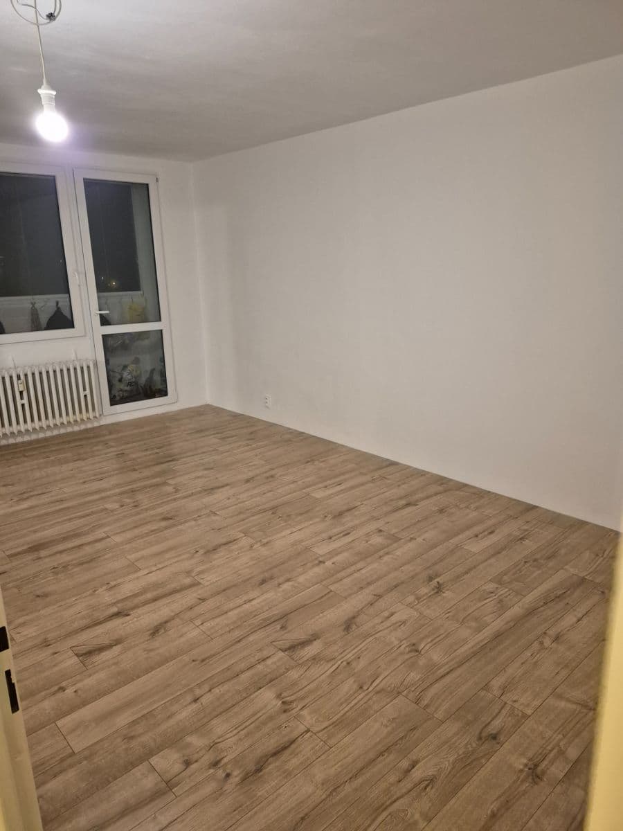 Prodej bytu 3+1 73 m², Průběžná, Praha, Praha Prodej bytu 3+1 73 m², Průběžná, Praha, Praha
