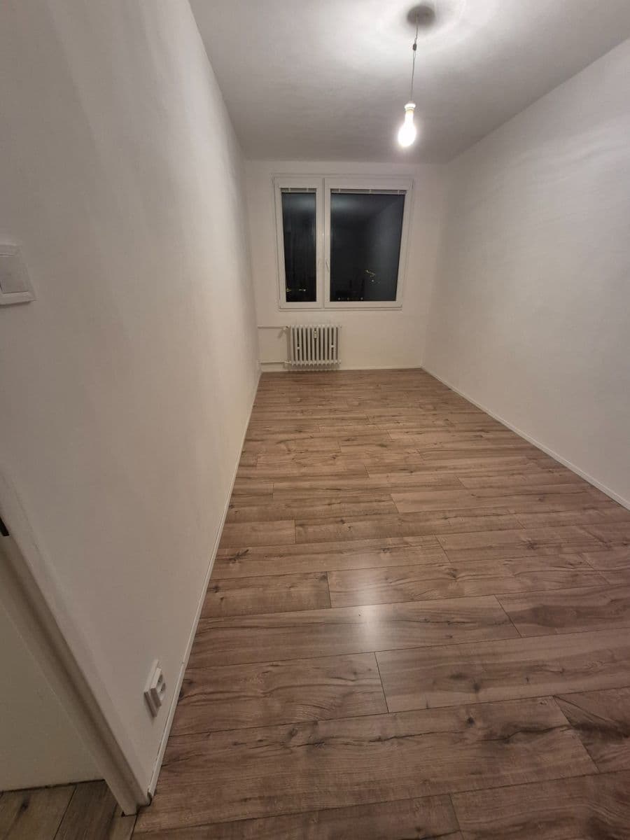 Prodej bytu 3+1 73 m², Průběžná, Praha, Praha Prodej bytu 3+1 73 m², Průběžná, Praha, Praha