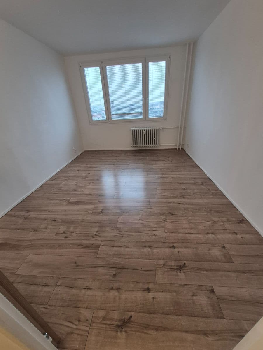 Prodej bytu 3+1 73 m², Průběžná, Praha, Praha Prodej bytu 3+1 73 m², Průběžná, Praha, Praha