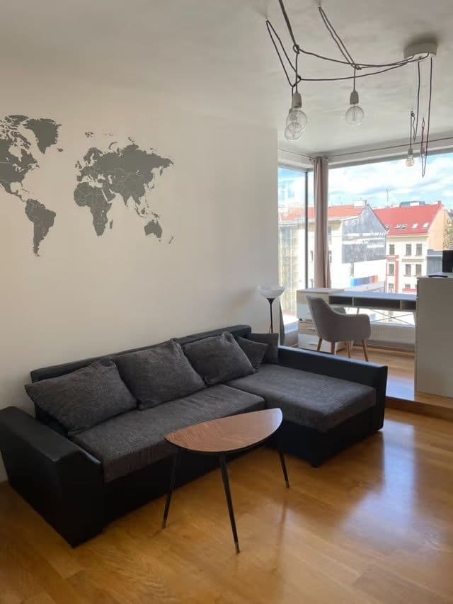 Pronájem bytu 2+kk 47 m², Komunardů, Praha, Praha Pronájem bytu 2+kk 47 m², Komunardů, Praha, Praha