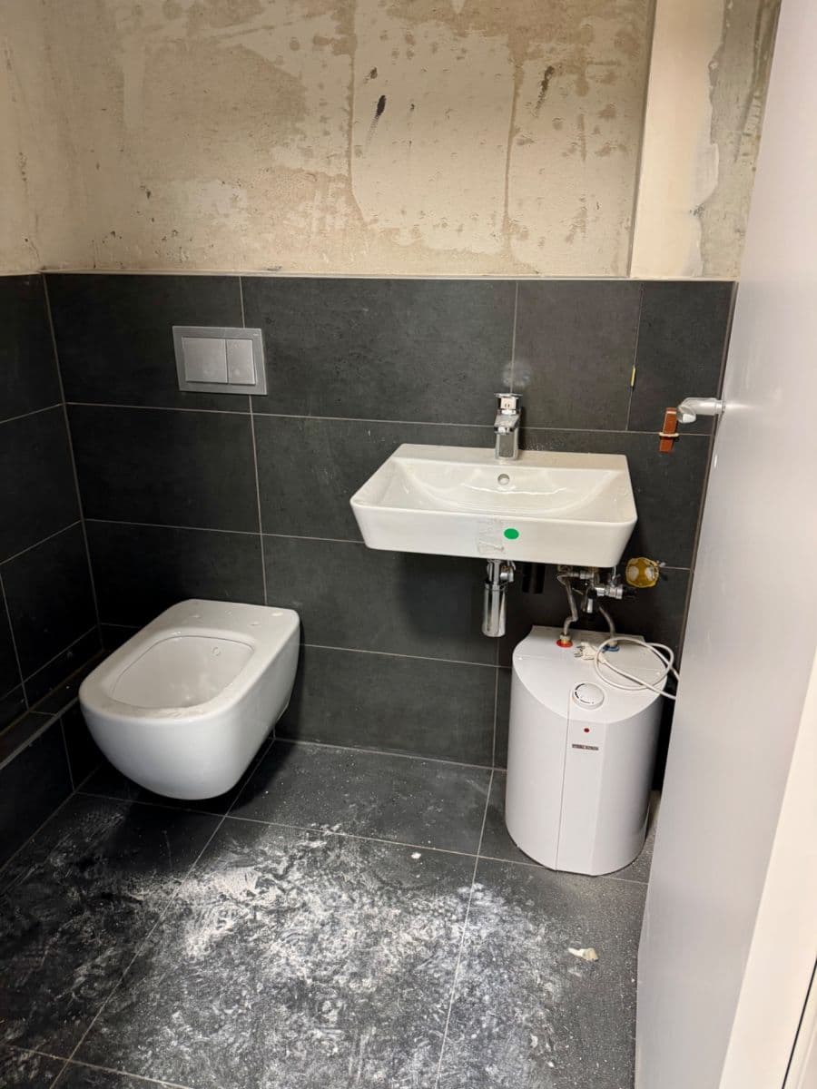 Pronájem nebytového prostoru 39 m², Hartigova, Praha, Praha Pronájem nebytového prostoru 39 m², Hartigova, Praha, Praha