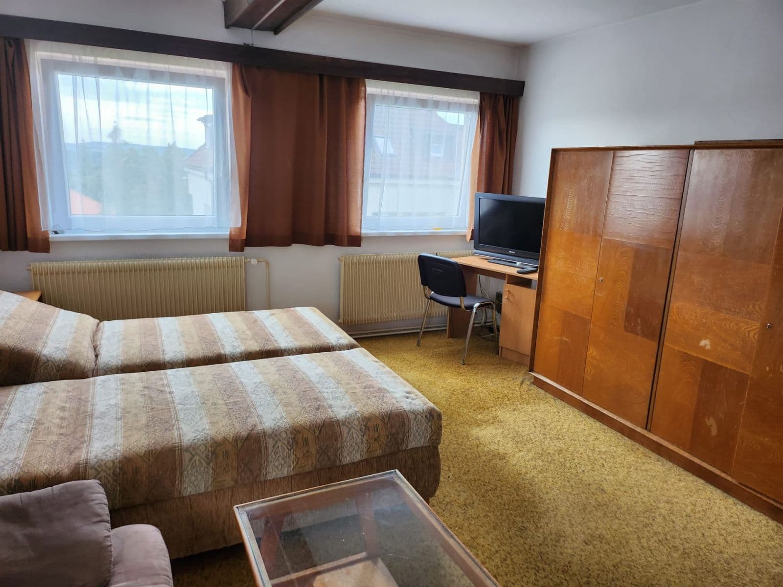 Pronájem bytu 1+kk 30 m², Nad Pomníkem, Praha, Praha Pronájem bytu 1+kk 30 m², Nad Pomníkem, Praha, Praha