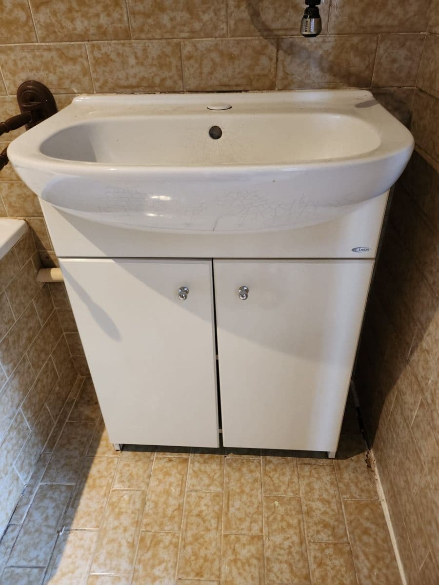 Pronájem bytu 1+kk 30 m², Nad Pomníkem, Praha, Praha Pronájem bytu 1+kk 30 m², Nad Pomníkem, Praha, Praha