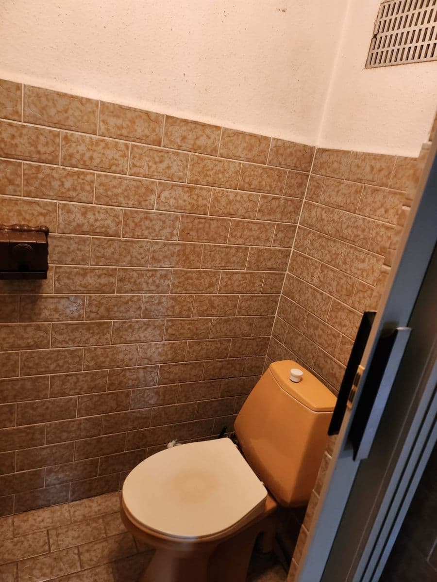 Pronájem bytu 1+kk 30 m², Nad Pomníkem, Praha, Praha Pronájem bytu 1+kk 30 m², Nad Pomníkem, Praha, Praha