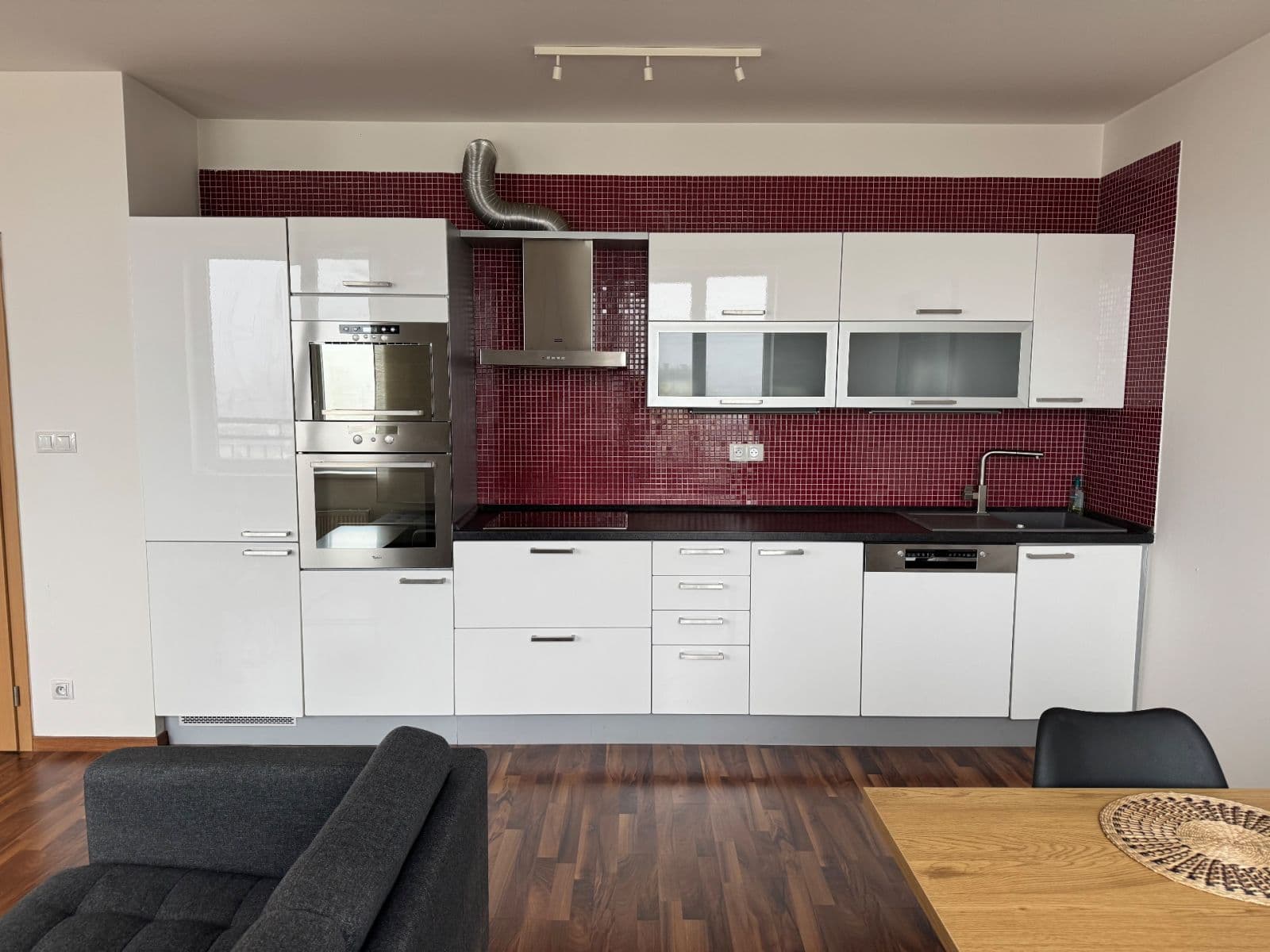 Pronájem bytu 2+kk 65 m², Kryšpínova, Praha, Praha Pronájem bytu 2+kk 65 m², Kryšpínova, Praha, Praha