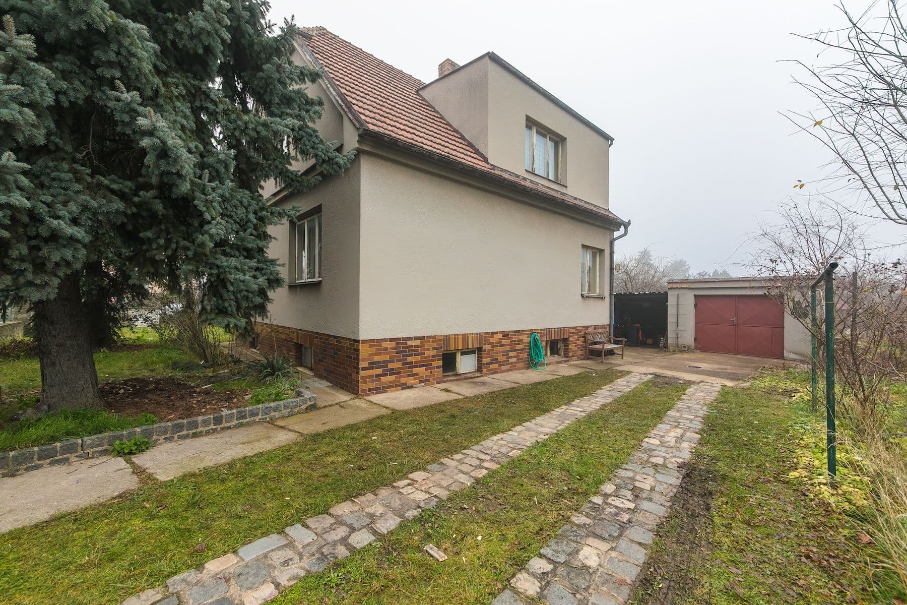 Prodej domu 184 m², pozemek 907 m², Suchdolská, Praha, Praha Prodej domu 184 m², pozemek 907 m², Suchdolská, Praha, Praha