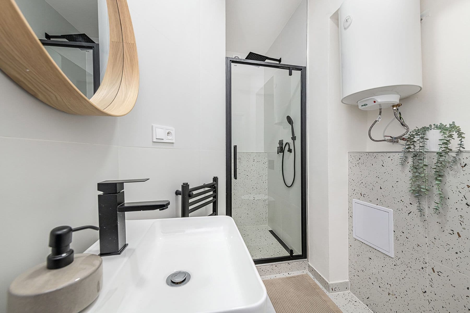 Prodej bytu 2+kk 46 m², Brožíkova, Praha, Praha Prodej bytu 2+kk 46 m², Brožíkova, Praha, Praha