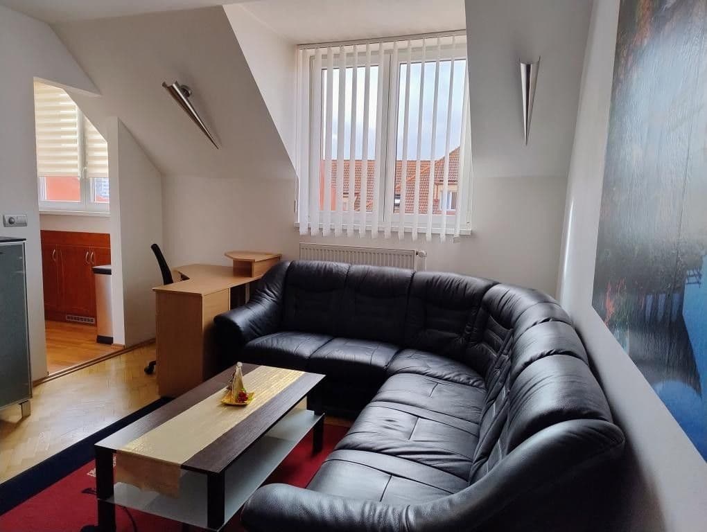 Pronájem bytu 2+kk 48 m², K. H. Máchy, Příbram, Středočeský kraj Pronájem bytu 2+kk 48 m², K. H. Máchy, Příbram, Středočeský kraj