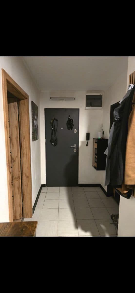 Prodej bytu 3+kk 72 m², 5. května, Dobroměřice, Ústecký kraj Prodej bytu 3+kk 72 m², 5. května, Dobroměřice, Ústecký kraj