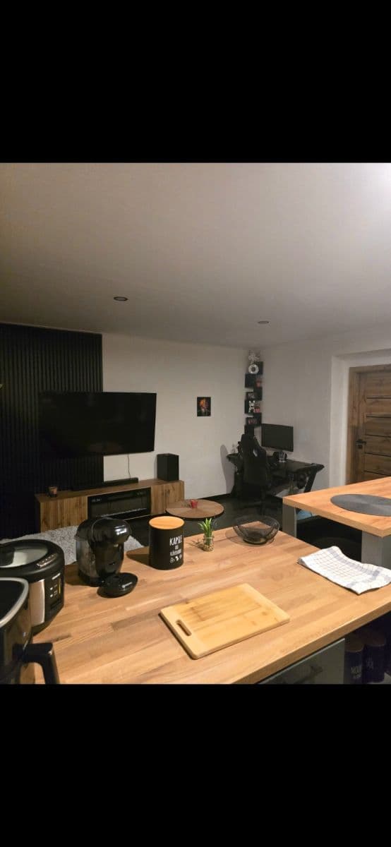 Prodej bytu 3+kk 72 m², 5. května, Dobroměřice, Ústecký kraj Prodej bytu 3+kk 72 m², 5. května, Dobroměřice, Ústecký kraj