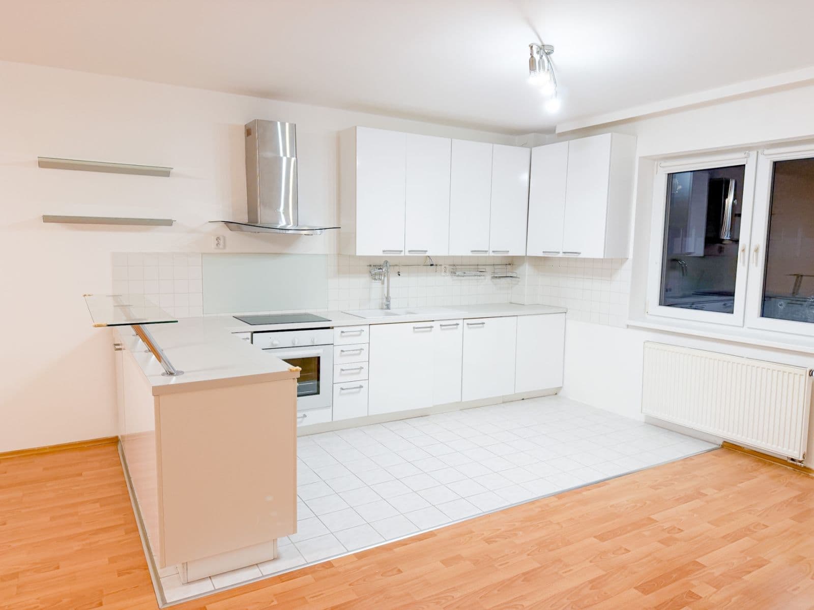 Pronájem bytu 2+kk 61 m², Ďáblická, Praha, Praha Pronájem bytu 2+kk 61 m², Ďáblická, Praha, Praha