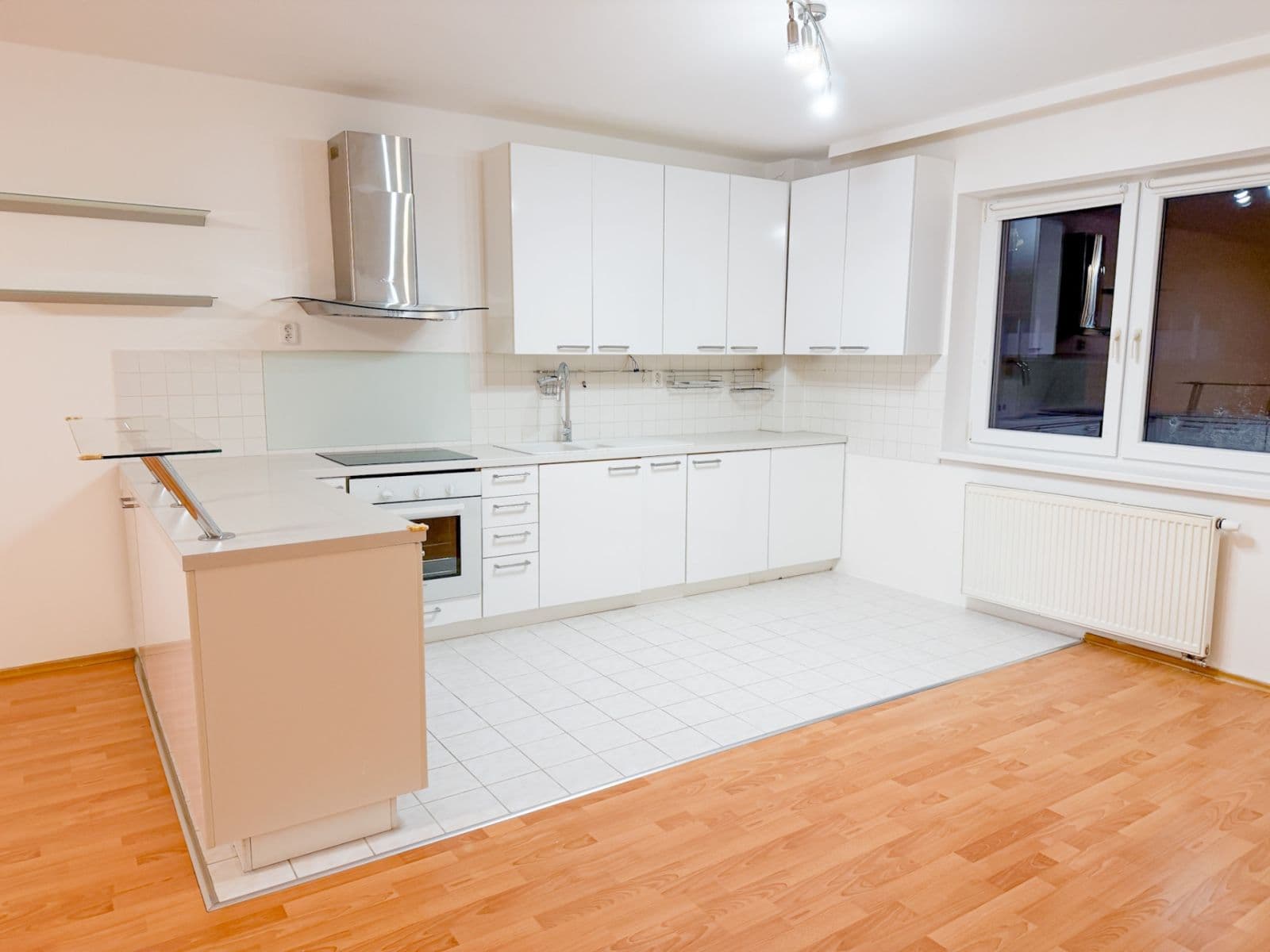 Pronájem bytu 2+kk 61 m², Ďáblická, Praha, Praha Pronájem bytu 2+kk 61 m², Ďáblická, Praha, Praha
