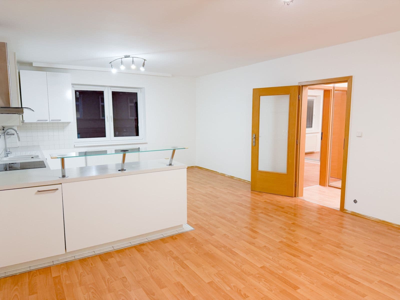 Pronájem bytu 2+kk 61 m², Ďáblická, Praha, Praha Pronájem bytu 2+kk 61 m², Ďáblická, Praha, Praha