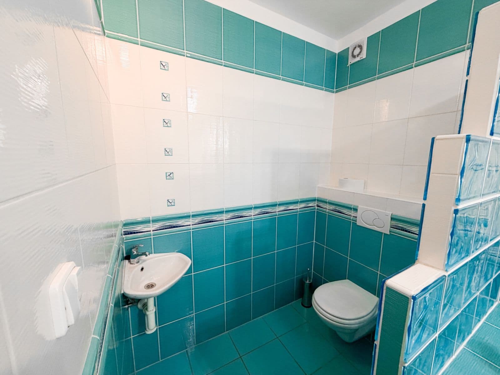 Pronájem bytu 2+kk 61 m², Ďáblická, Praha, Praha Pronájem bytu 2+kk 61 m², Ďáblická, Praha, Praha